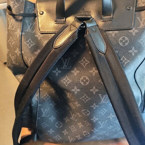 Louis Vuitton backpack - Picture 6 of 6